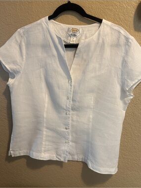 Casual Corner White Short-Sleeve Button Down Linen Blouse